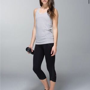 Lululemon Chase Me Crop II